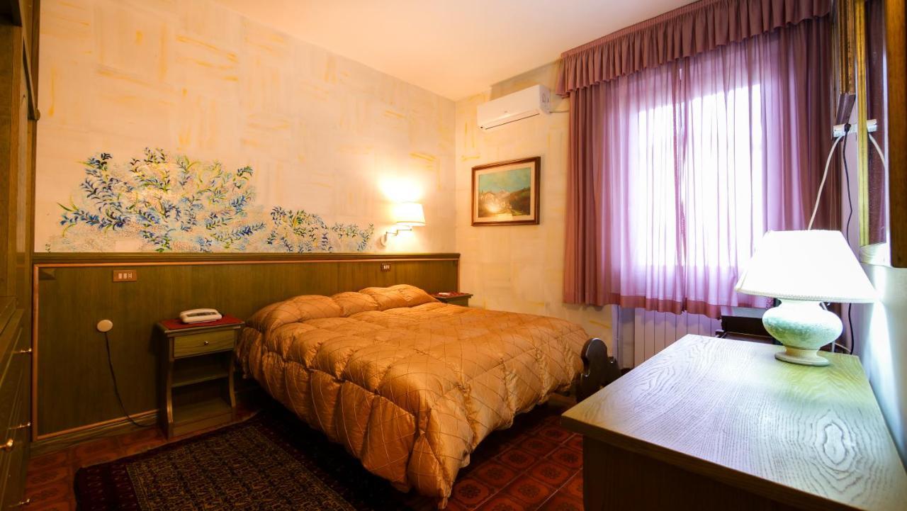Hotel Ristorante La Nuova Fattoria Carsoli Zewnętrze zdjęcie